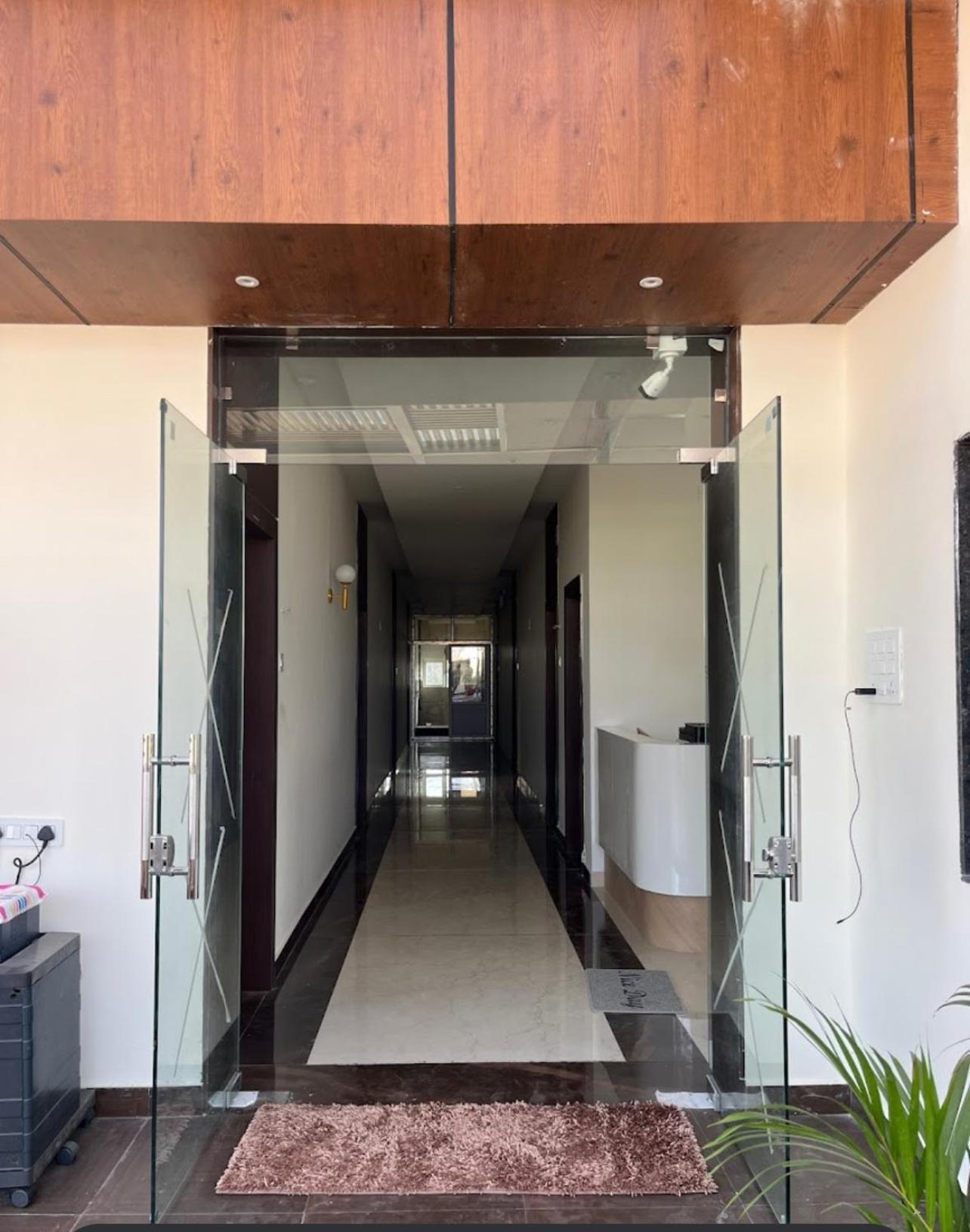 Sunshine Residency Hotel Mancheral Ngoại thất bức ảnh