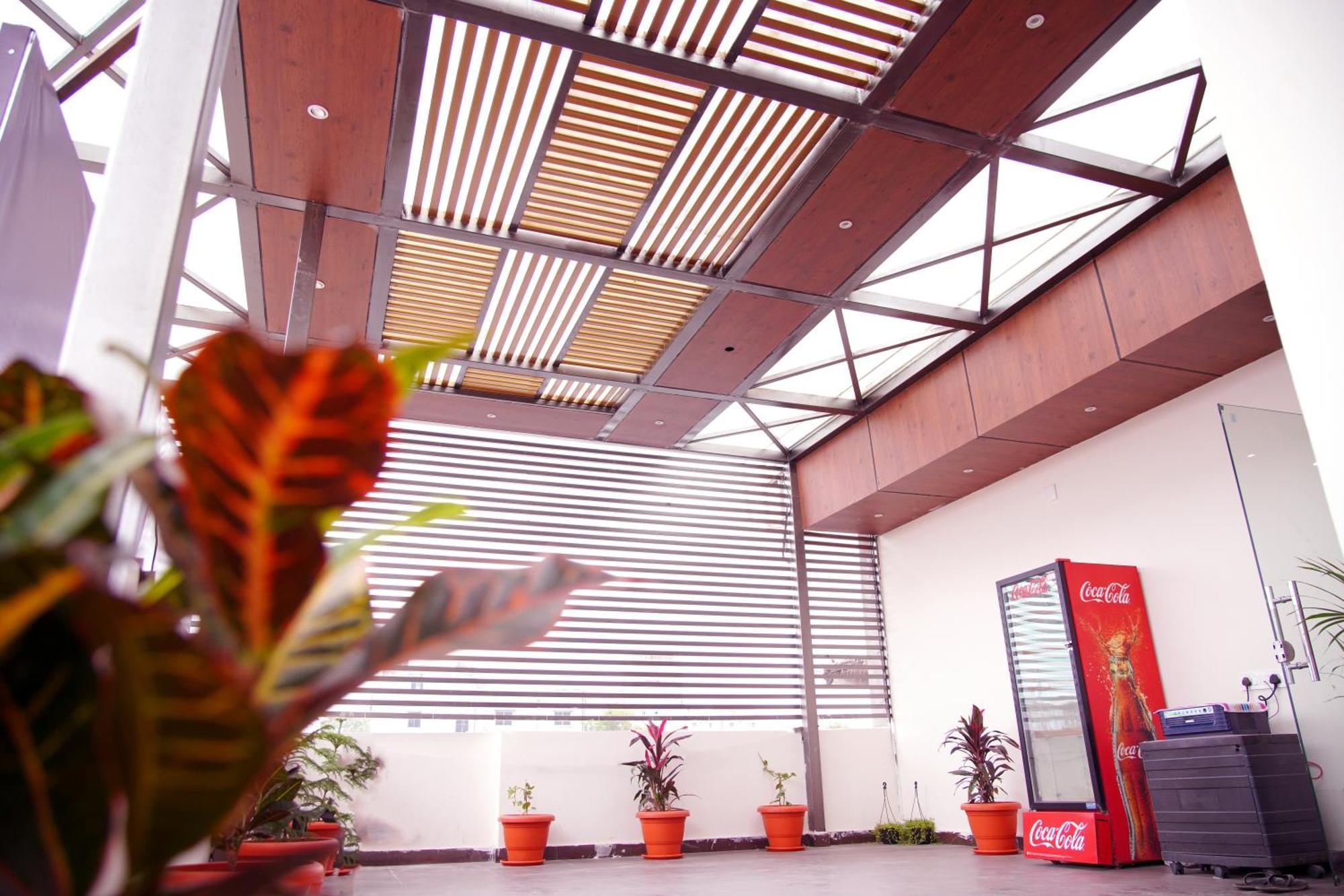 Sunshine Residency Hotel Mancheral Ngoại thất bức ảnh